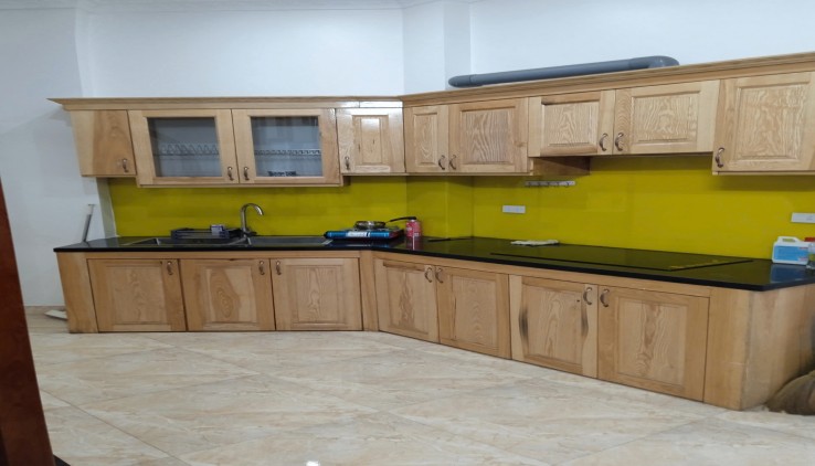 Cực hiếm cho thuê nhà KD online kết hợp ở GĐ, Nhóm ngõ 373 Ngọc Hồi, 5 tầng, 45m2, 9.5tr